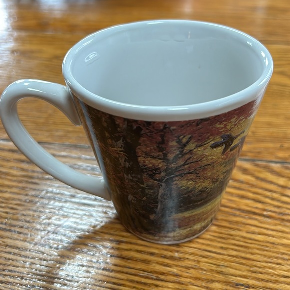 Linda Picken coffee mug.  Outdoor print w/ducks.  Approximately 4” tall. - Picture 2 of 7